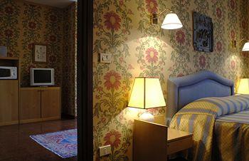 Aparthotel House