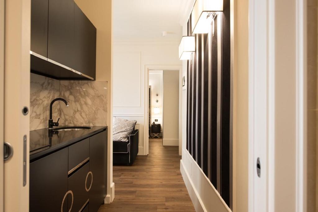 House Aparthotel 4*