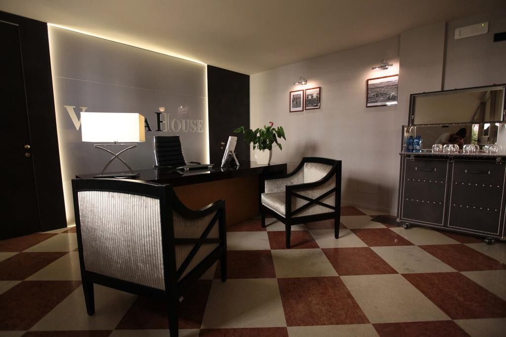 House Apartahotel