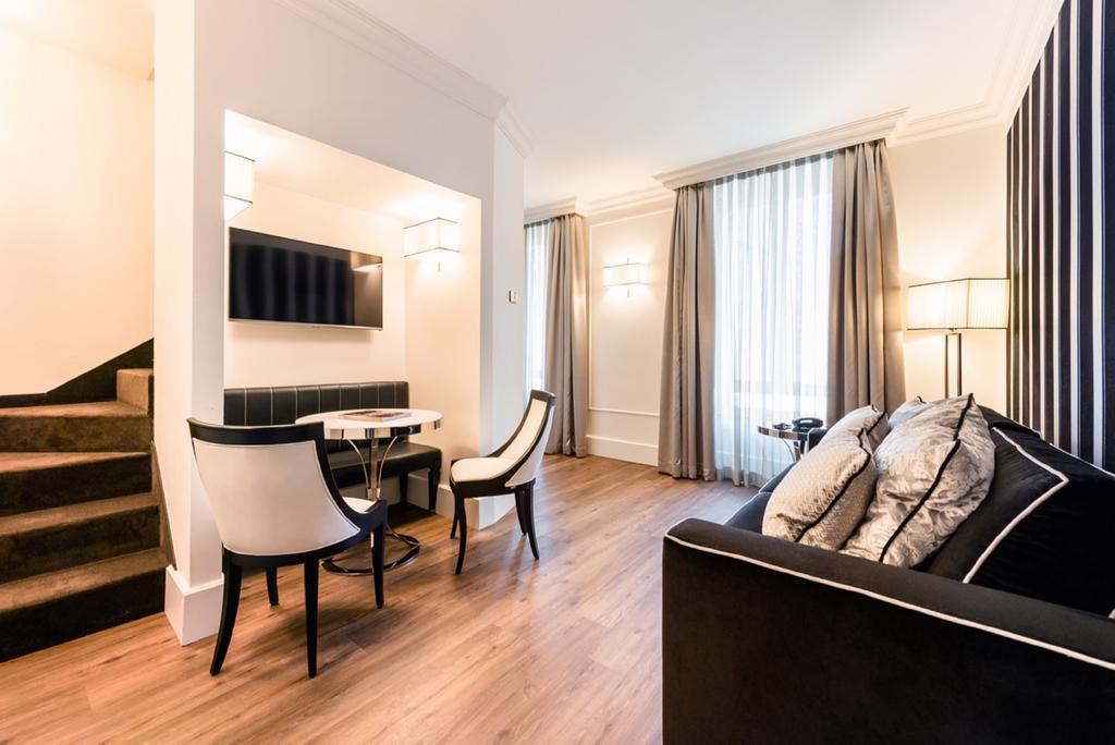 Aparthotel House 4*